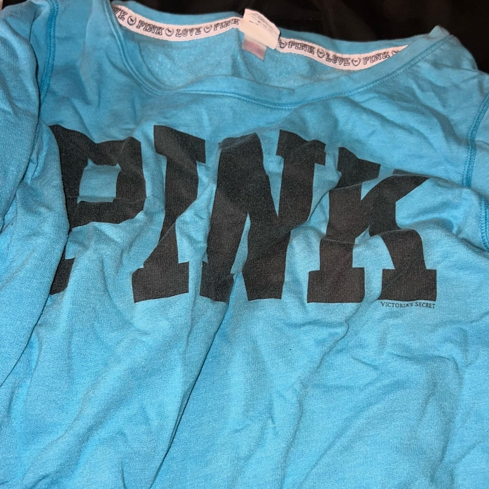 VS PINK Pullover sweatshirt